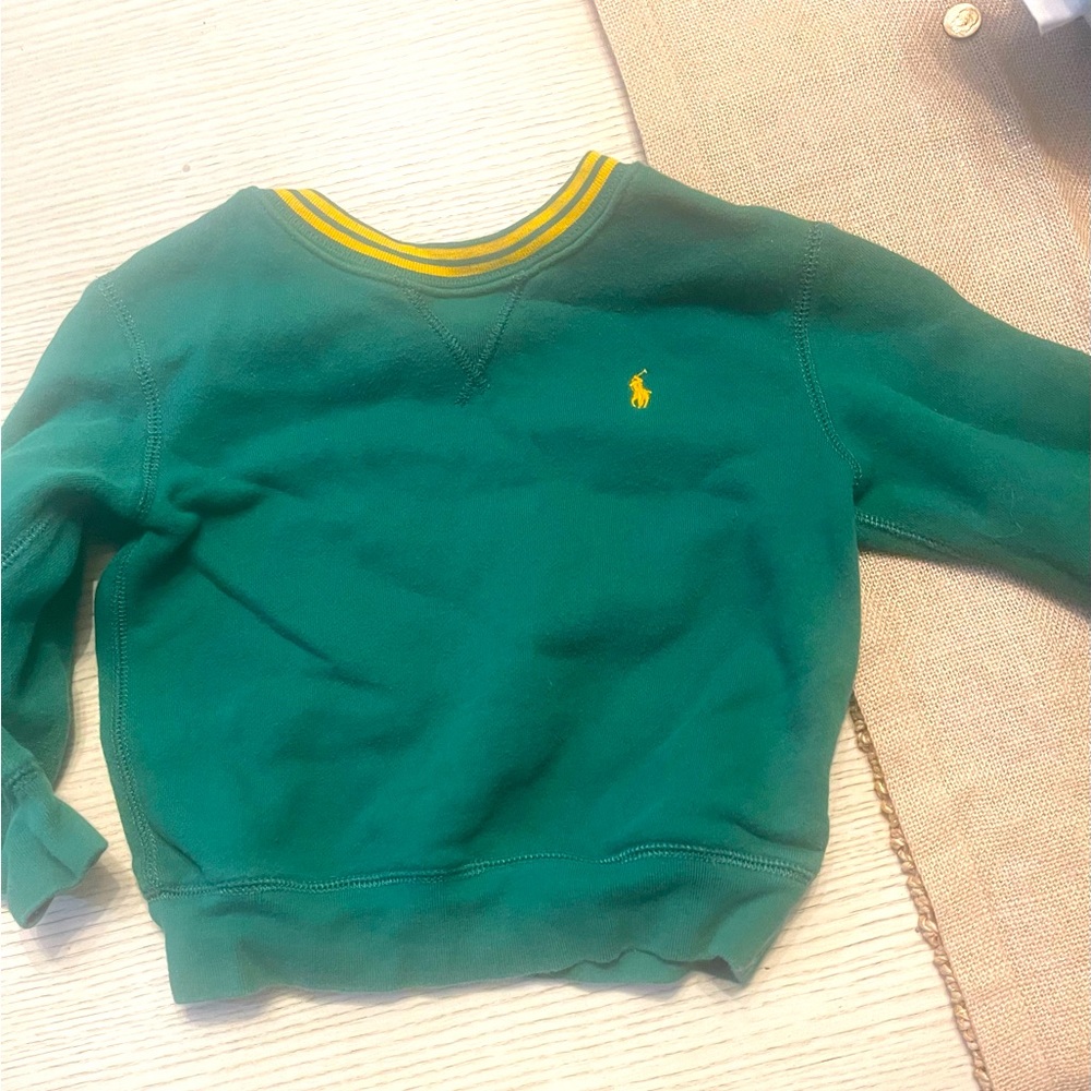 Ralph Lauren Kids Crew Green Sweatshirt It’s perfect to throw on over layers.